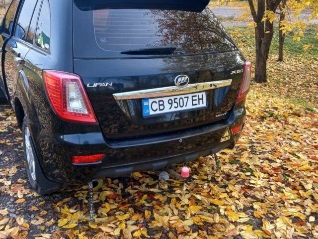 Ліфан Х60 2013 у Нежине на Automoto.ua Чорний Ліфан Х60, об'ємом двигуна 1.8 л та пробігом 172 тис. км за 4300 $, фото 2 на Automoto.ua