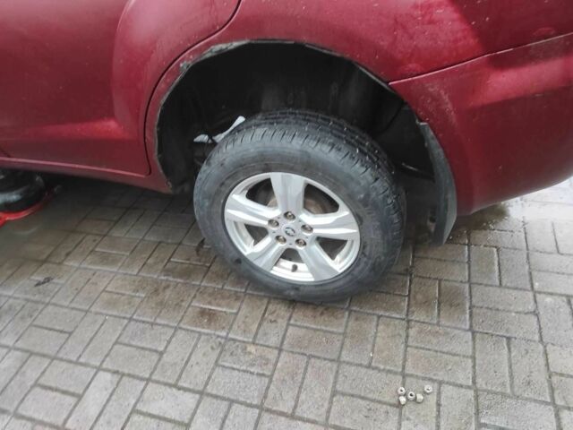 Красный Лифан Х60, объемом двигателя 1.8 л и пробегом 123 тыс. км за 3500 $, фото 5 на Automoto.ua