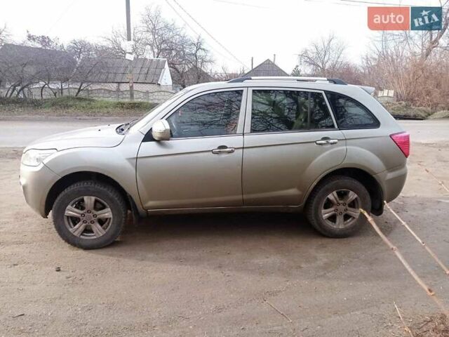 Серый Лифан Х60, объемом двигателя 1.8 л и пробегом 150 тыс. км за 4300 $, фото 3 на Automoto.ua