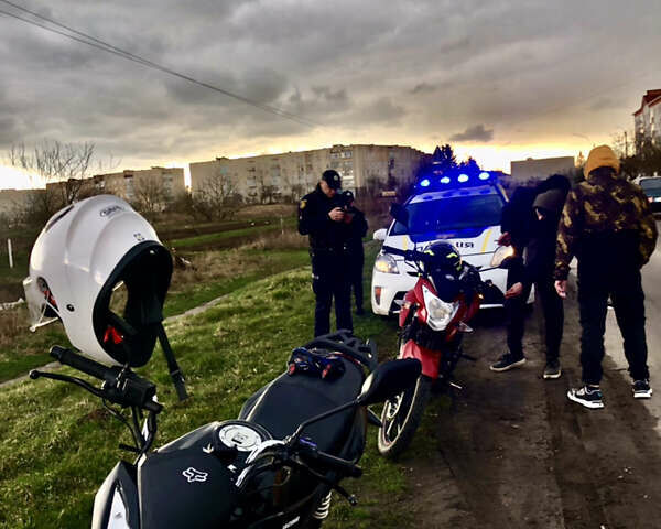 Черный Лифан CCR, объемом двигателя 0.15 л и пробегом 7 тыс. км за 900 $, фото 4 на Automoto.ua