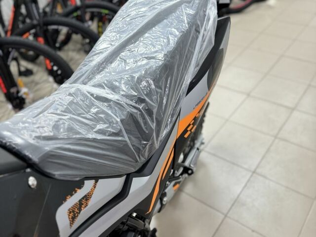 Лифан Другая, объемом двигателя 0.25 л и пробегом 0 тыс. км за 1850 $, фото 8 на Automoto.ua