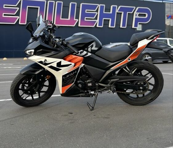Лифан Другая, объемом двигателя 0.25 л и пробегом 0 тыс. км за 2200 $, фото 4 на Automoto.ua