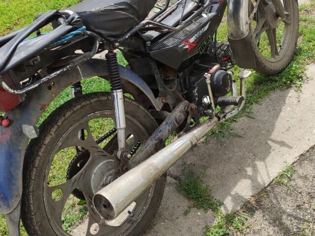 Лифан Другая, объемом двигателя 48 л и пробегом 0 тыс. км за 7500 $, фото 3 на Automoto.ua
