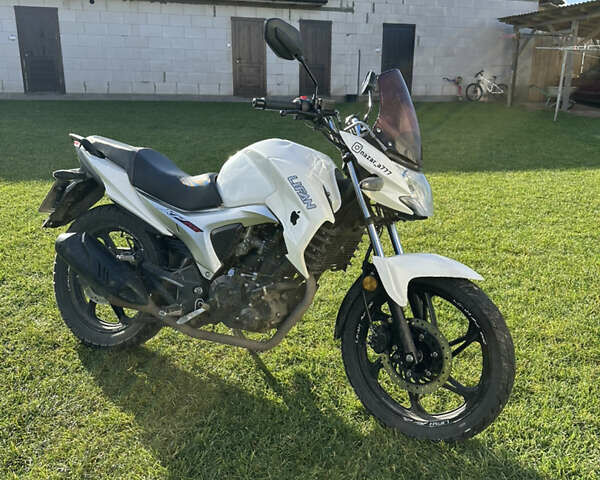 Белый Лифан KP 200, объемом двигателя 0.2 л и пробегом 13 тыс. км за 1250 $, фото 1 на Automoto.ua