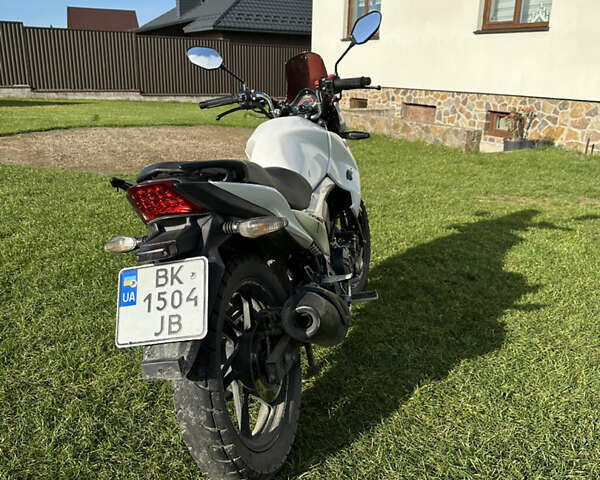 Белый Лифан KP 200, объемом двигателя 0.2 л и пробегом 13 тыс. км за 1250 $, фото 5 на Automoto.ua