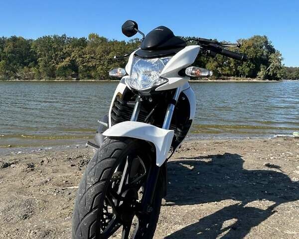 Білий Ліфан KP 200, об'ємом двигуна 0.2 л та пробігом 8 тис. км за 1411 $, фото 6 на Automoto.ua
