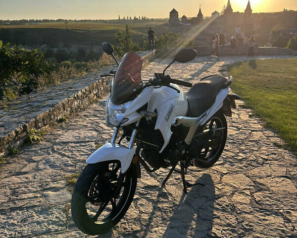 Белый Лифан KP 200, объемом двигателя 0.2 л и пробегом 11 тыс. км за 1399 $, фото 10 на Automoto.ua
