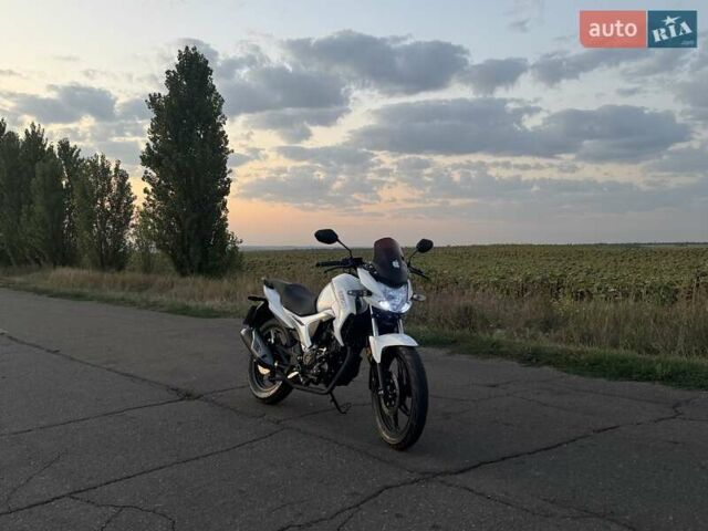 Лифан KP 200 2025 в Кропивницком (Кировограде) на Automoto.ua Белый Лифан KP 200, объемом двигателя 0.2 л и пробегом 1 тыс. км за 1708 $, фото 3 на Automoto.ua