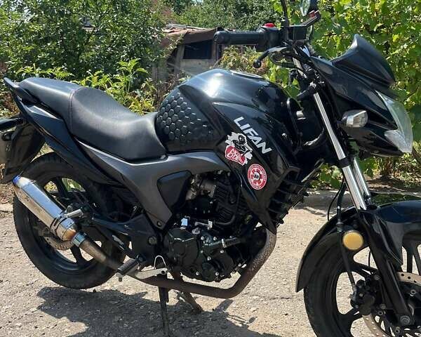 Черный Лифан KP 200, объемом двигателя 0.2 л и пробегом 34 тыс. км за 1000 $, фото 4 на Automoto.ua