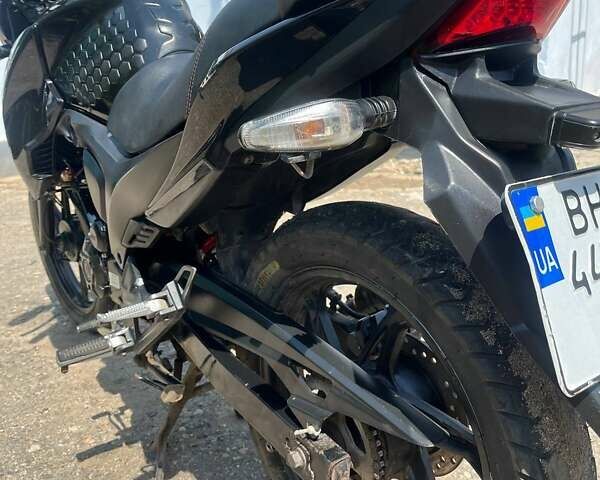 Черный Лифан KP 200, объемом двигателя 0.2 л и пробегом 34 тыс. км за 1000 $, фото 2 на Automoto.ua