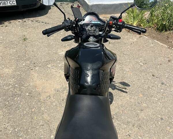 Черный Лифан KP 200, объемом двигателя 0.2 л и пробегом 34 тыс. км за 1000 $, фото 1 на Automoto.ua