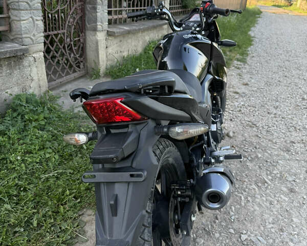 Черный Лифан KP 200, объемом двигателя 0.2 л и пробегом 2 тыс. км за 1490 $, фото 3 на Automoto.ua