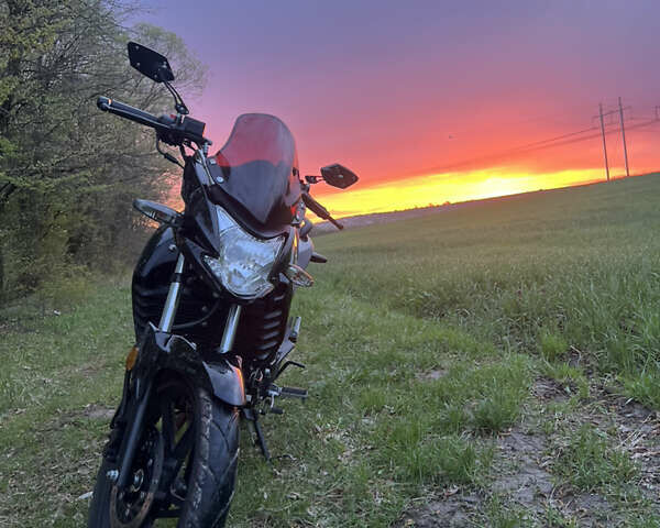 Черный Лифан KP 200, объемом двигателя 0.2 л и пробегом 6 тыс. км за 1600 $, фото 2 на Automoto.ua