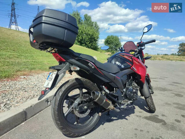 Красный Лифан KP 200, объемом двигателя 0.2 л и пробегом 8 тыс. км за 1500 $, фото 3 на Automoto.ua