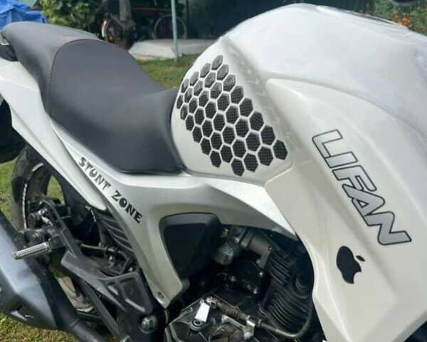 Лифан KP 200, объемом двигателя 0.2 л и пробегом 12 тыс. км за 1300 $, фото 5 на Automoto.ua