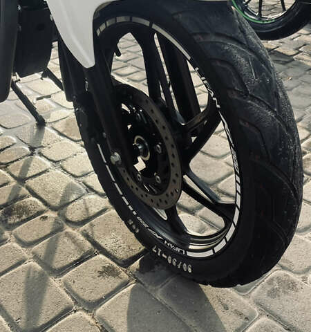 Лифан KP 200, объемом двигателя 0.2 л и пробегом 5 тыс. км за 1700 $, фото 4 на Automoto.ua
