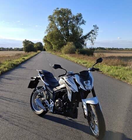 Белый Лифан KP 250, объемом двигателя 0.25 л и пробегом 13 тыс. км за 1600 $, фото 3 на Automoto.ua