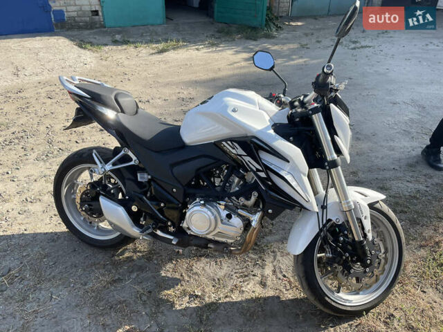 Белый Лифан KP 350, объемом двигателя 0.35 л и пробегом 18 тыс. км за 3000 $, фото 4 на Automoto.ua