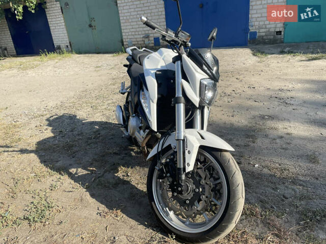 Белый Лифан KP 350, объемом двигателя 0.35 л и пробегом 18 тыс. км за 3000 $, фото 5 на Automoto.ua