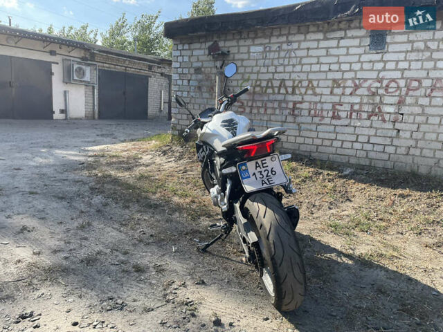 Белый Лифан KP 350, объемом двигателя 0.35 л и пробегом 18 тыс. км за 3000 $, фото 3 на Automoto.ua
