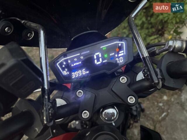 Красный Лифан KPS 200, объемом двигателя 0.2 л и пробегом 4 тыс. км за 2000 $, фото 10 на Automoto.ua