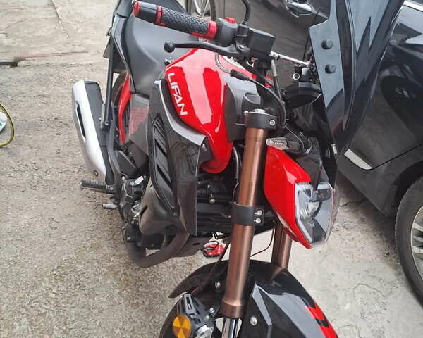 Красный Лифан KPS 200, объемом двигателя 0.2 л и пробегом 4 тыс. км за 2000 $, фото 1 на Automoto.ua