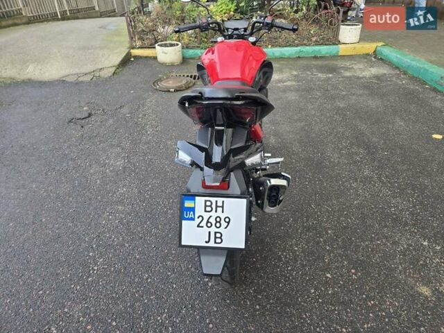 Красный Лифан KPS 200, объемом двигателя 0.2 л и пробегом 3 тыс. км за 1850 $, фото 3 на Automoto.ua