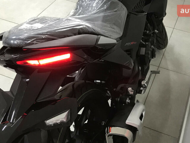 Лифан KPS 200 2020 года купить новое авто Лифан KPS 200 2020 года от официального дилера MotoHub Лифан фото