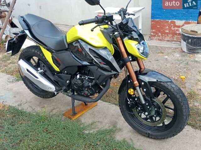 Желтый Лифан KPS 200, объемом двигателя 0.2 л и пробегом 1 тыс. км за 2000 $, фото 3 на Automoto.ua