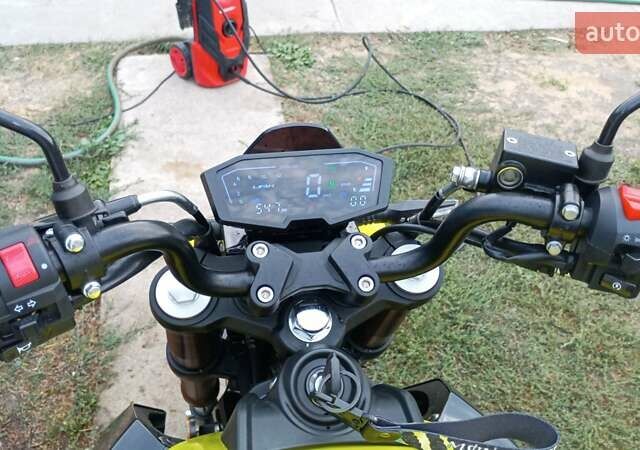 Желтый Лифан KPS 200, объемом двигателя 0.2 л и пробегом 1 тыс. км за 2000 $, фото 4 на Automoto.ua