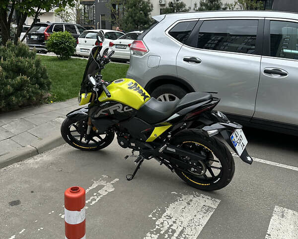 Желтый Лифан KPS 200, объемом двигателя 0.2 л и пробегом 10 тыс. км за 1500 $, фото 5 на Automoto.ua