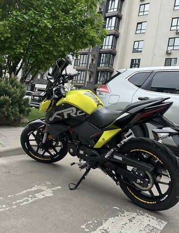 Желтый Лифан KPS 200, объемом двигателя 0.2 л и пробегом 10 тыс. км за 1500 $, фото 1 на Automoto.ua