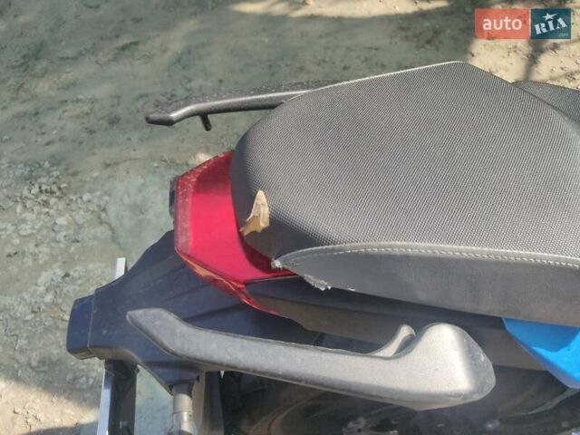 Синий Лифан KPT 200-4V, объемом двигателя 0.2 л и пробегом 4 тыс. км за 2000 $, фото 4 на Automoto.ua