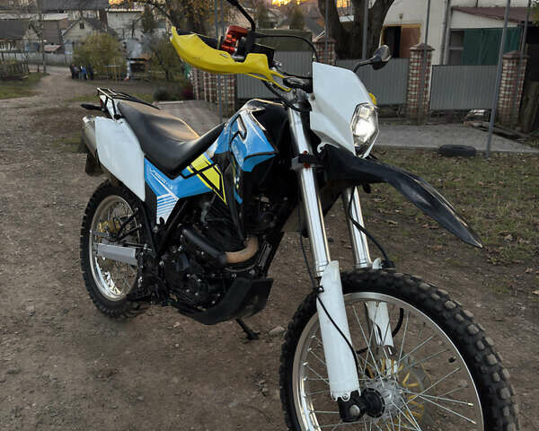 Черный Лифан KPX 250, объемом двигателя 0.25 л и пробегом 4 тыс. км за 1700 $, фото 1 на Automoto.ua