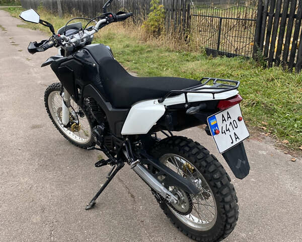 Лифан KPX 250, объемом двигателя 0.25 л и пробегом 7 тыс. км за 1446 $, фото 3 на Automoto.ua