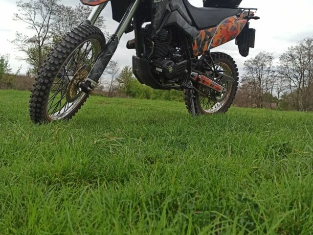 Лифан KPX 250, объемом двигателя 0.25 л и пробегом 0 тыс. км за 1335 $, фото 4 на Automoto.ua
