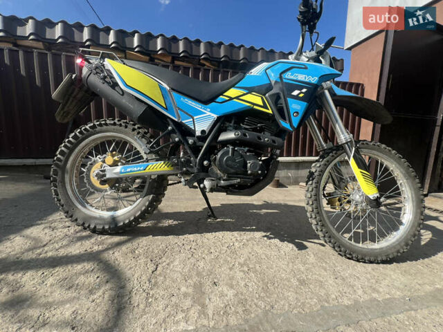 Синій Ліфан KPX 250, об'ємом двигуна 0.25 л та пробігом 4 тис. км за 1400 $, фото 2 на Automoto.ua