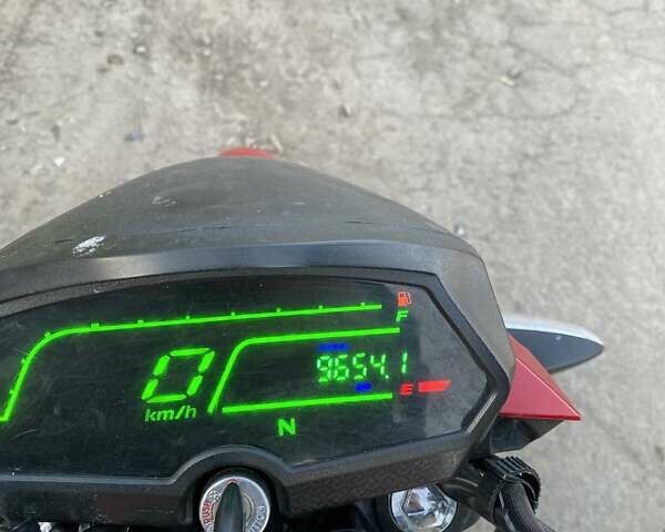 Красный Лифан LF150-2E, объемом двигателя 0.15 л и пробегом 9 тыс. км за 935 $, фото 5 на Automoto.ua
