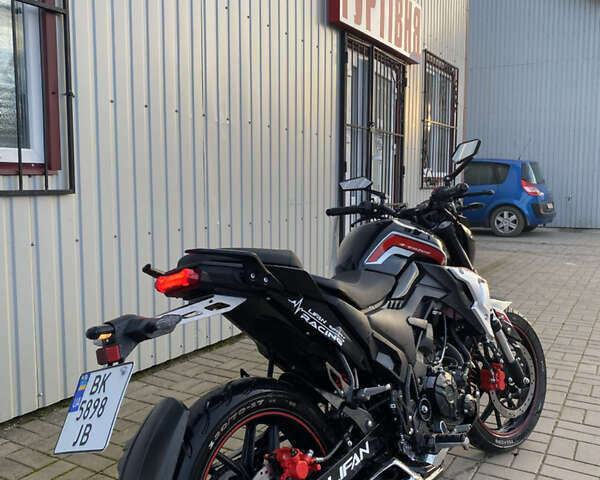 Черный Лифан SR 220, объемом двигателя 0.2 л и пробегом 1 тыс. км за 1700 $, фото 3 на Automoto.ua