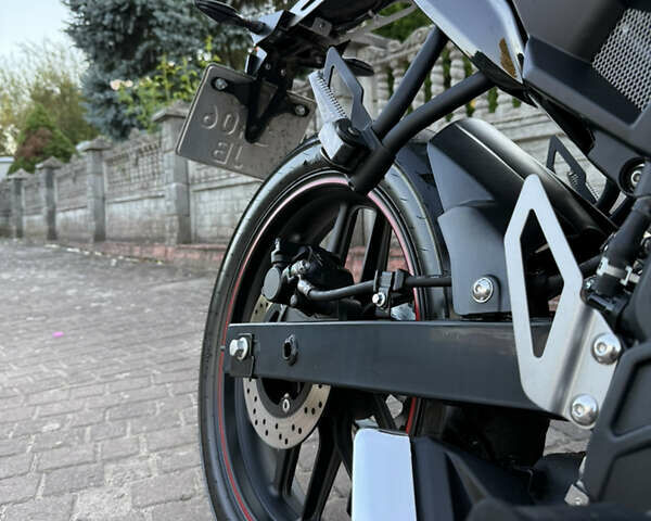 Черный Лифан SR 220, объемом двигателя 0.2 л и пробегом 11 тыс. км за 1650 $, фото 5 на Automoto.ua