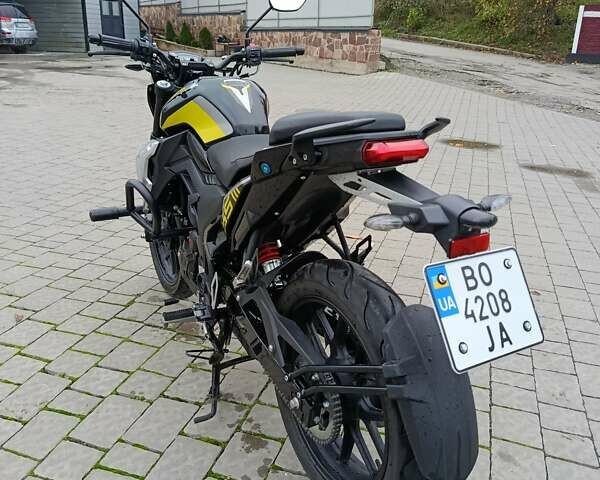 Чорний Ліфан SR 220, об'ємом двигуна 0.2 л та пробігом 4 тис. км за 1756 $, фото 4 на Automoto.ua