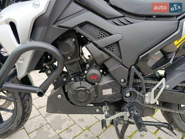 Чорний Ліфан SR 220, об'ємом двигуна 0.2 л та пробігом 4 тис. км за 1756 $, фото 7 на Automoto.ua