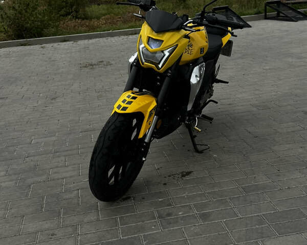Желтый Лифан SR 220, объемом двигателя 0.2 л и пробегом 7 тыс. км за 1600 $, фото 4 на Automoto.ua