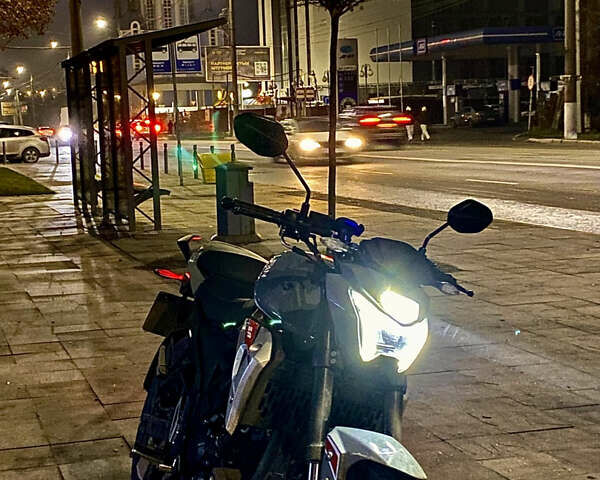 Серый Лифан SR 220, объемом двигателя 0.2 л и пробегом 3 тыс. км за 1550 $, фото 4 на Automoto.ua