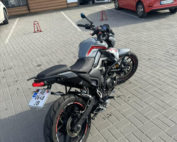 Серый Лифан SR 220, объемом двигателя 0.2 л и пробегом 9 тыс. км за 1550 $, фото 1 на Automoto.ua