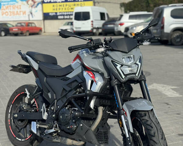 Серый Лифан SR 220, объемом двигателя 0.2 л и пробегом 9 тыс. км за 1550 $, фото 7 на Automoto.ua