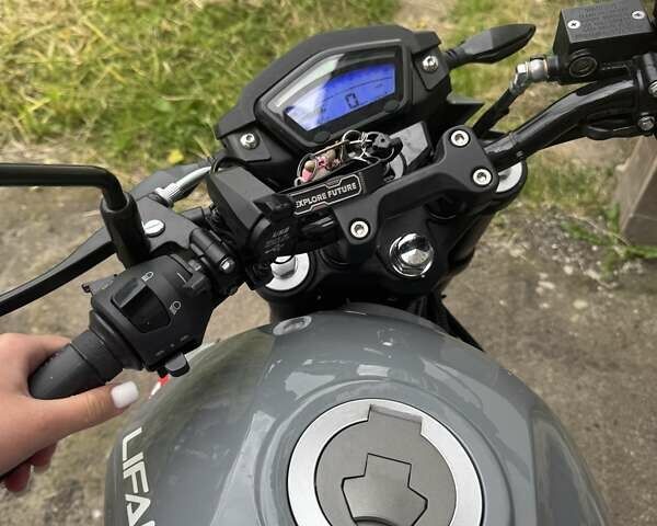 Сірий Ліфан SR 220, об'ємом двигуна 0.2 л та пробігом 3 тис. км за 1676 $, фото 2 на Automoto.ua