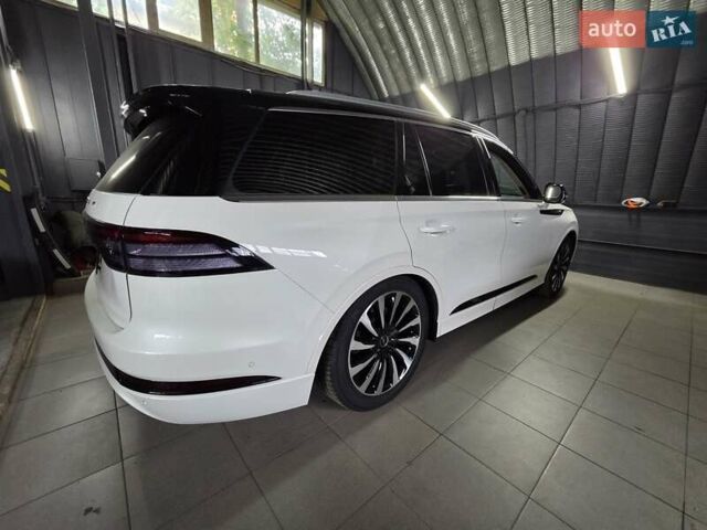 Белый Линкольн Авиатор, объемом двигателя 3 л и пробегом 60 тыс. км за 65000 $, фото 3 на Automoto.ua