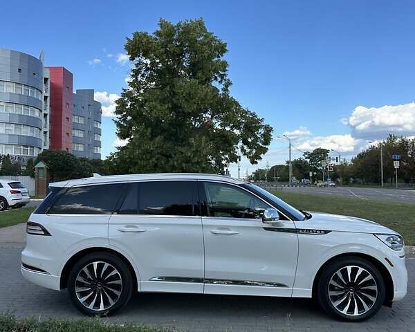 Белый Линкольн Авиатор, объемом двигателя 3 л и пробегом 79 тыс. км за 78500 $, фото 1 на Automoto.ua