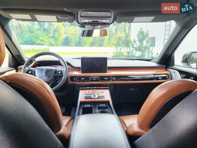 Белый Линкольн Авиатор, объемом двигателя 3 л и пробегом 56 тыс. км за 35000 $, фото 16 на Automoto.ua